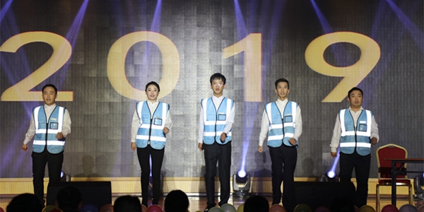 10-02、管理公司情景劇《中國夢 三箭夢》.jpg
